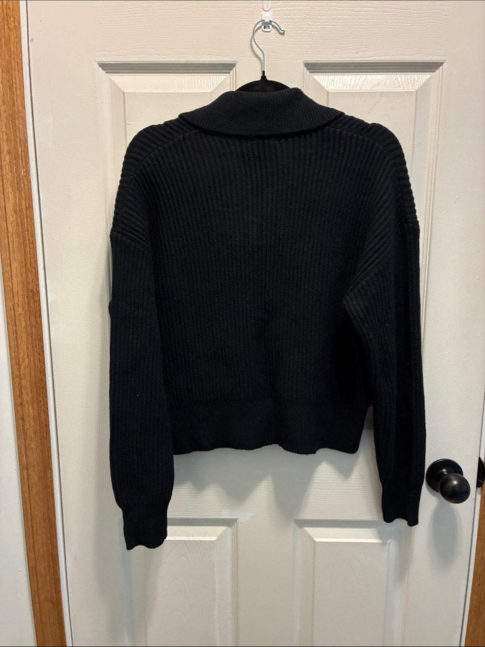 GAP Black Ribbed Button-Front Collared Cardigan - Picture 2 of 2